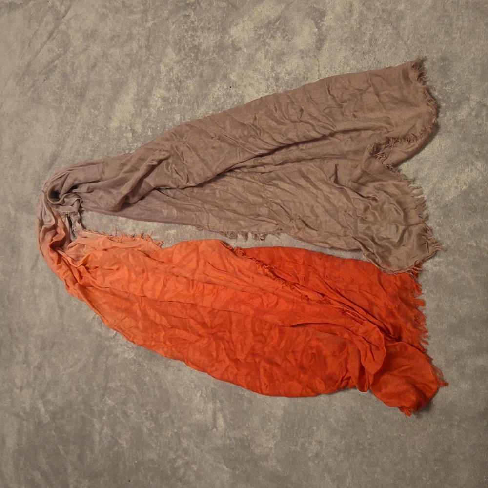 Two toned long lightweight scarf